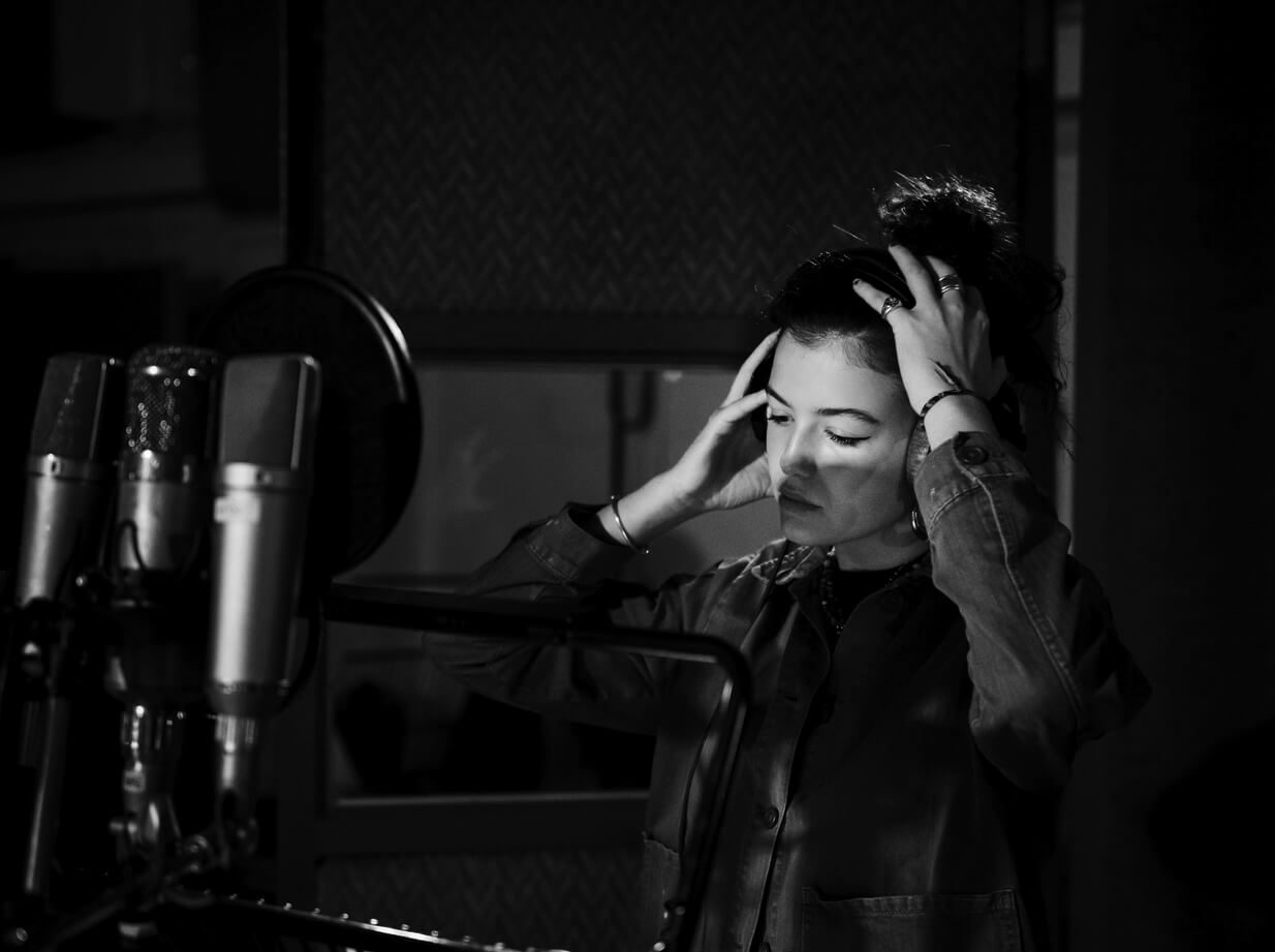 Siena - singer artist